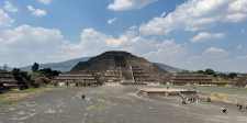 Pyramids of the Sun and Moon with Select International Tours
